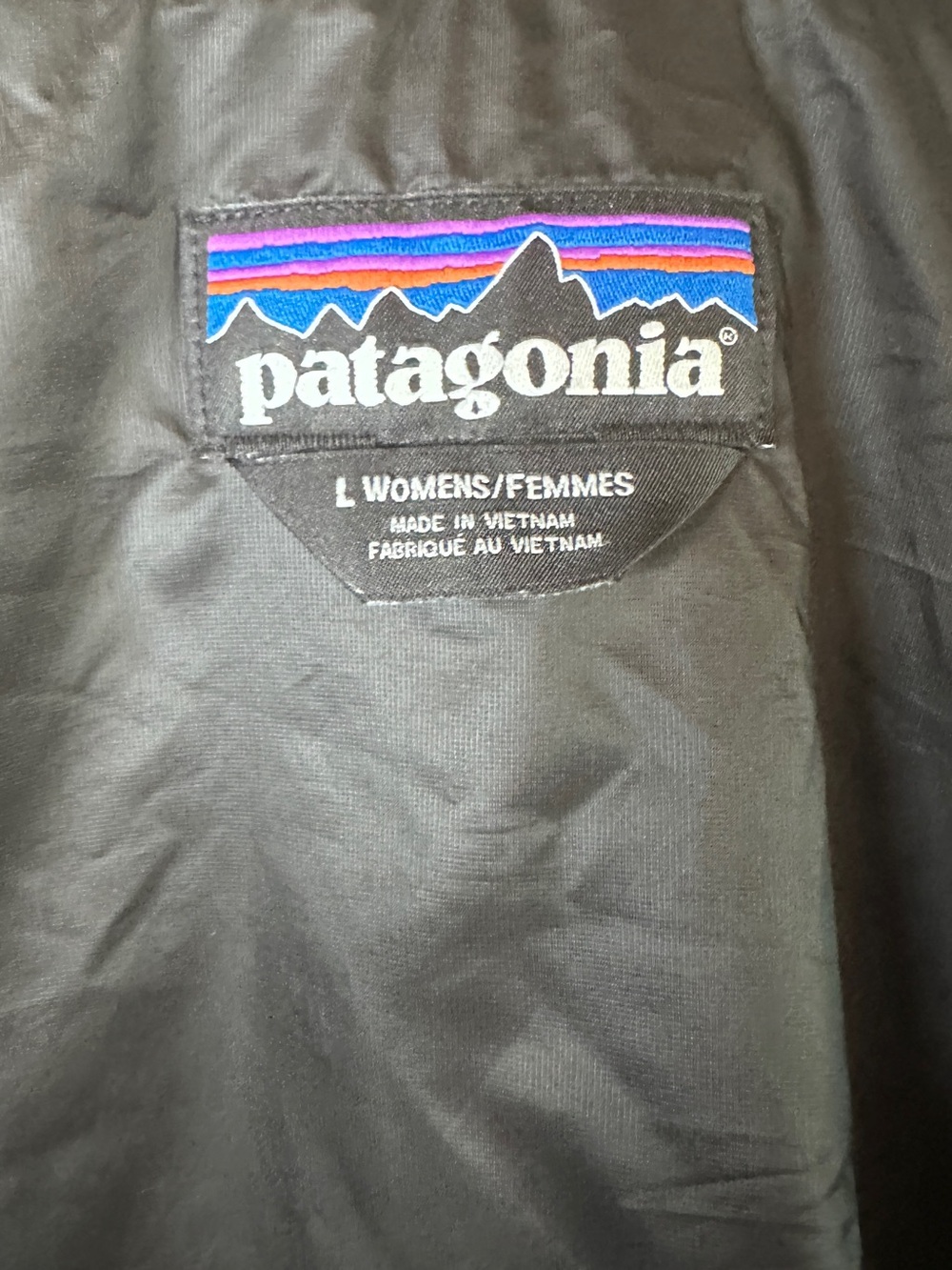 Patagonia Women's Black Quilted Puffer Jacket with Vail logo on sleeve. - Picture 5 of 5